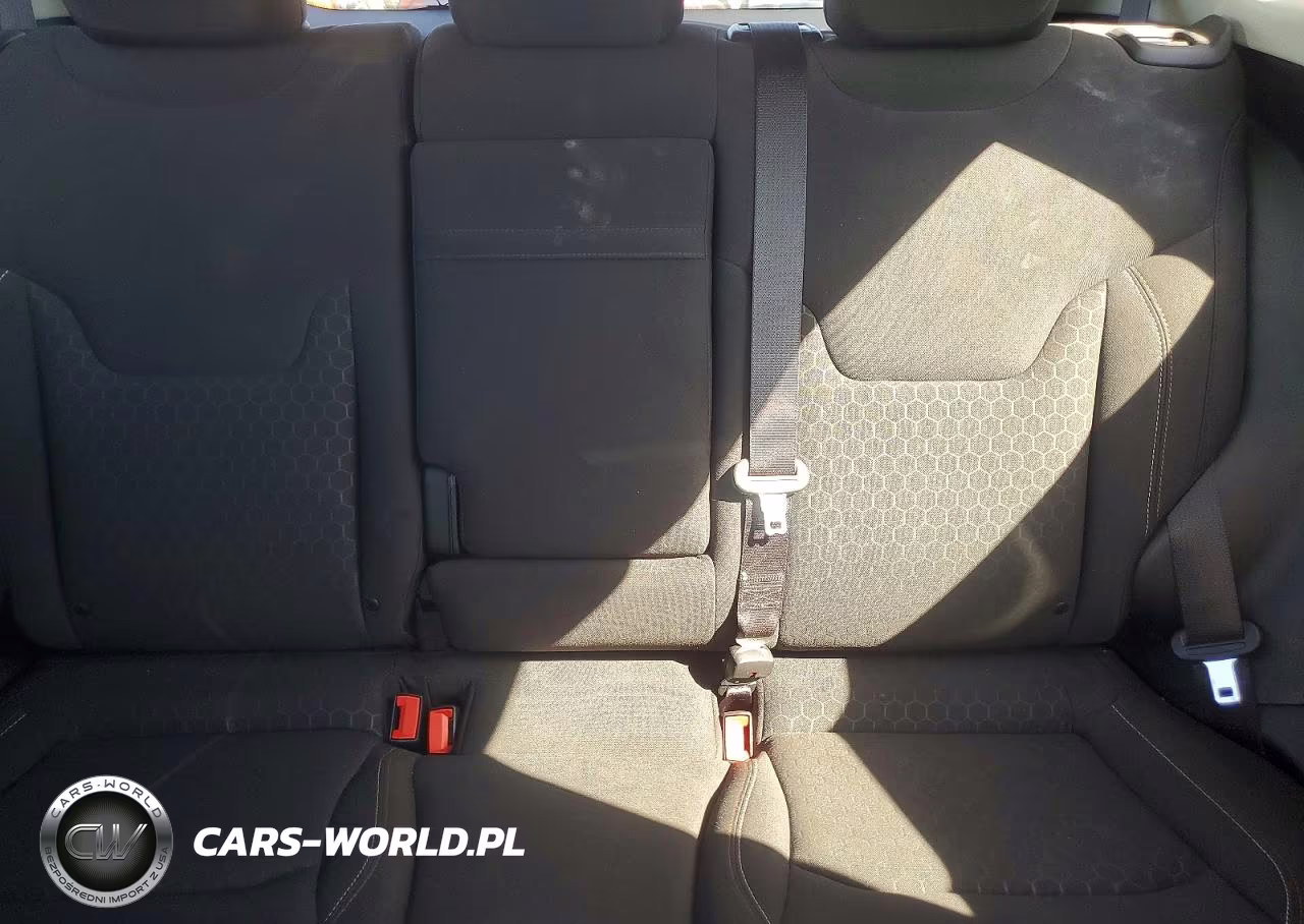 2018 Jeep Compass Sport VIN:3C4NJCAB4JT420692 - 10