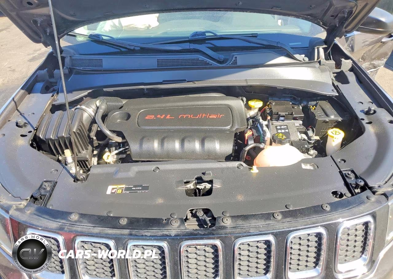 2018 Jeep Compass Sport VIN:3C4NJCAB4JT420692 - 12