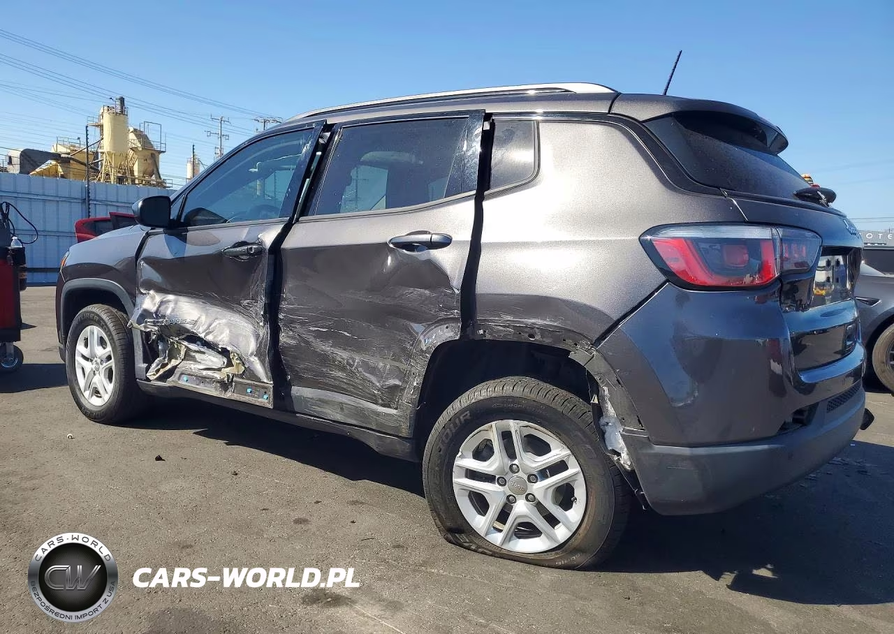 2018 Jeep Compass Sport VIN:3C4NJCAB4JT420692 - 2