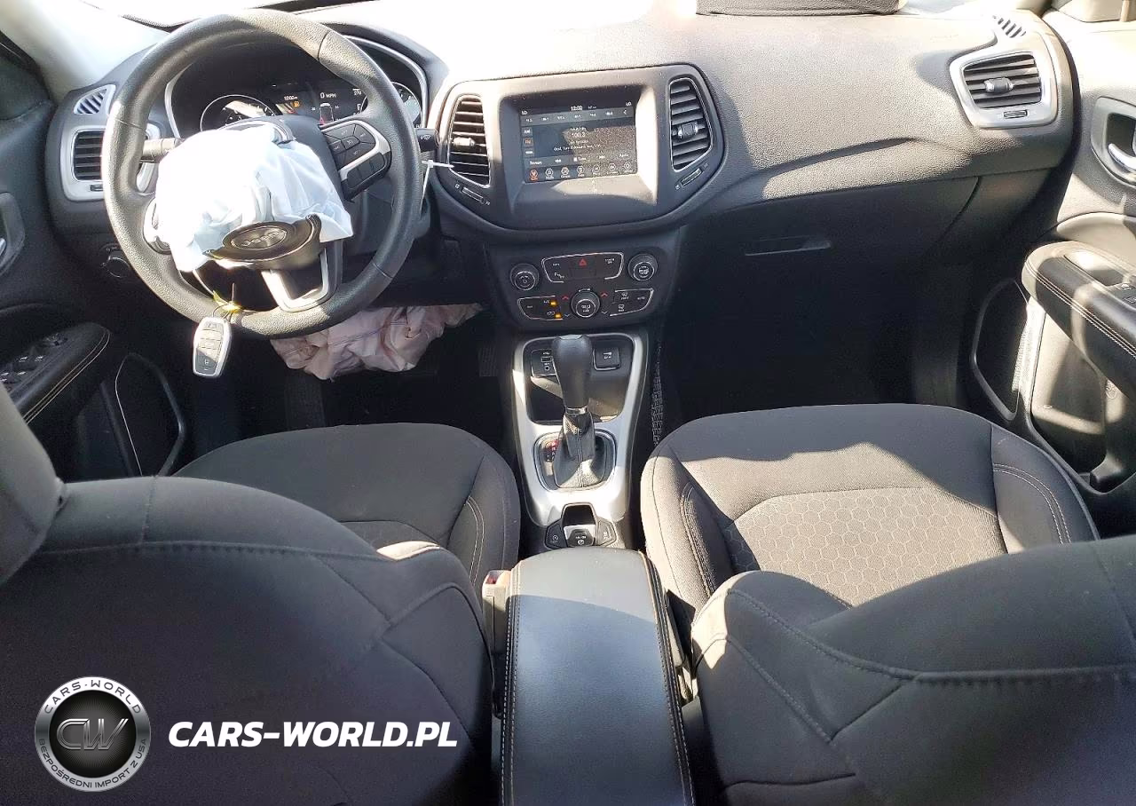 2018 Jeep Compass Sport VIN:3C4NJCAB4JT420692 - 8