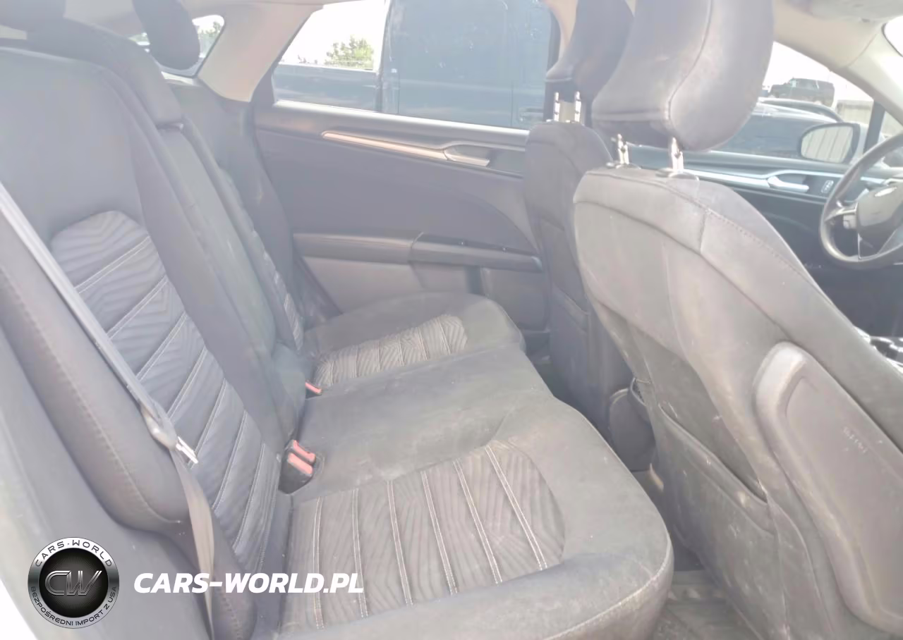 2016 Ford Fusion Se VIN:3FA6P0H75GR200461 - 10