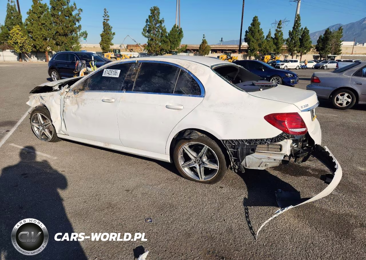 2018 Mercedes-Benz E 300 VIN:WDDZF4JB1JA384451 - 2