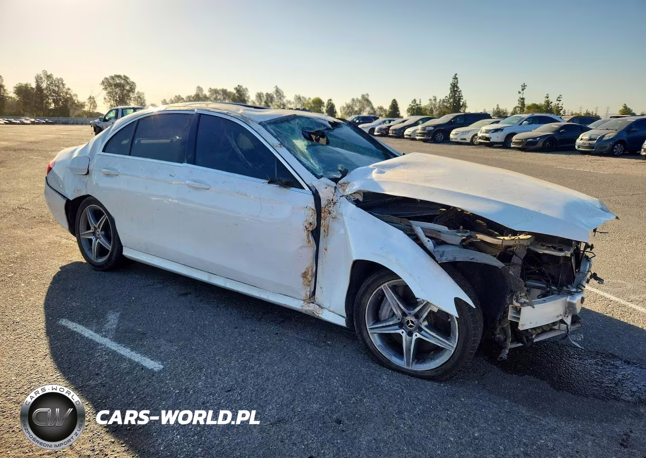 2018 Mercedes-Benz E 300 VIN:WDDZF4JB1JA384451 - 4