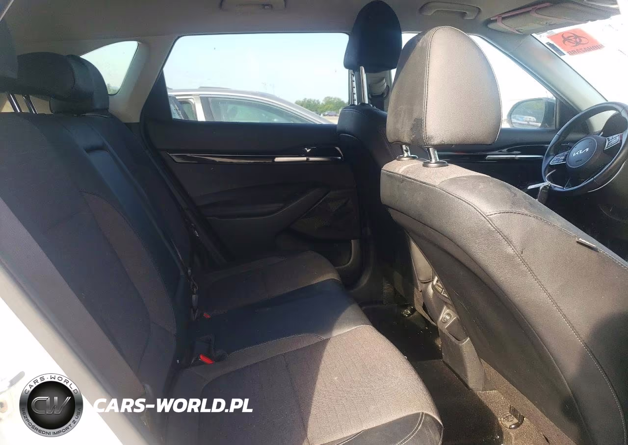 2022 Kia Seltos S VIN:KNDEU2AA9N7264569 - 11