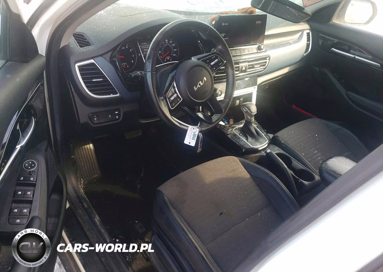 2022 Kia Seltos S VIN:KNDEU2AA9N7264569 - 8