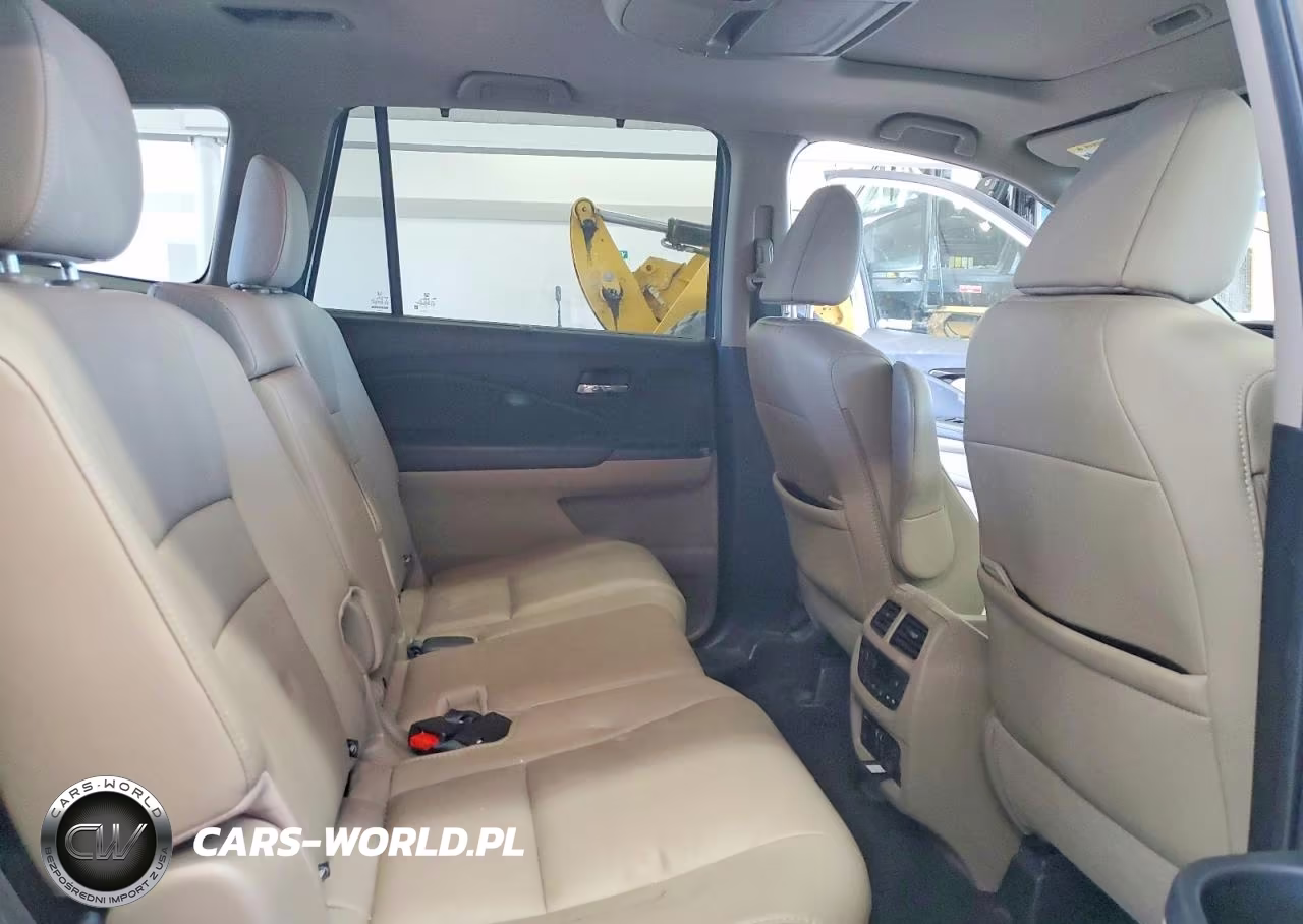 2020 Honda Pilot Touring VIN:5FNYF6H90LB037076 - 11