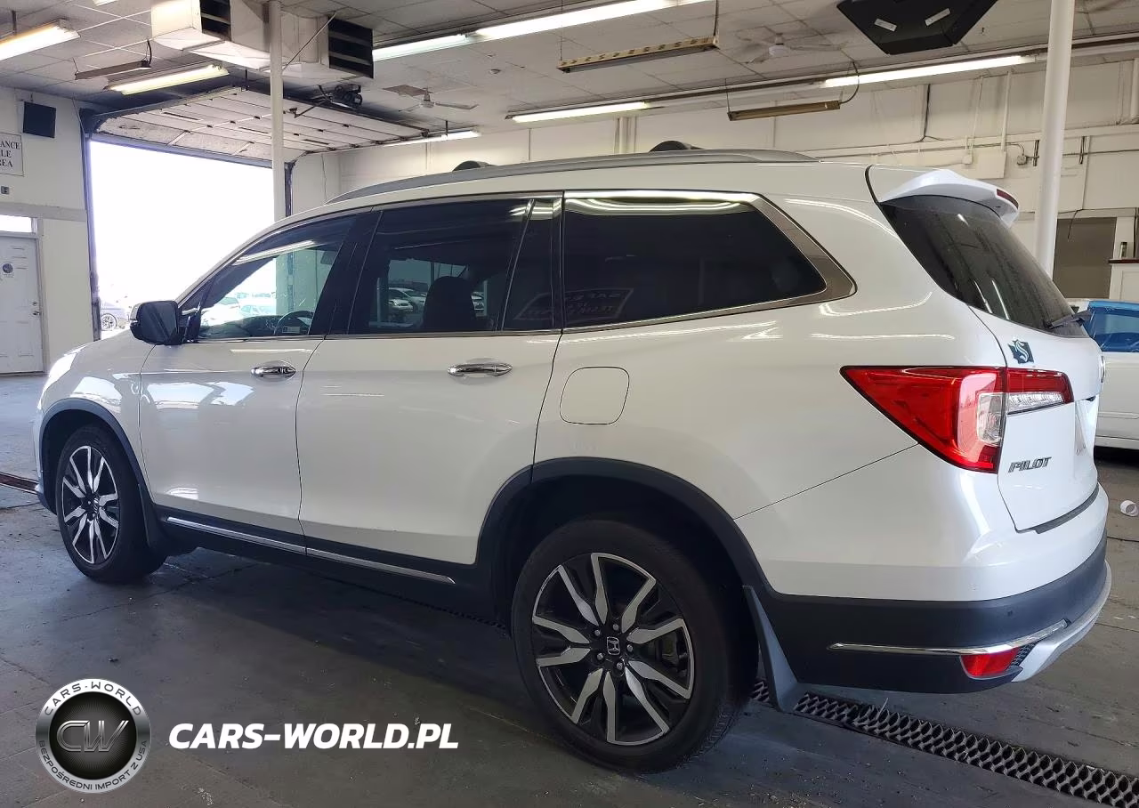 2020 Honda Pilot Touring VIN:5FNYF6H90LB037076 - 2