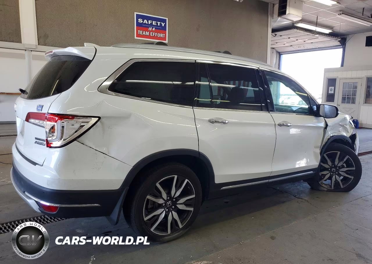 2020 Honda Pilot Touring VIN:5FNYF6H90LB037076 - 3