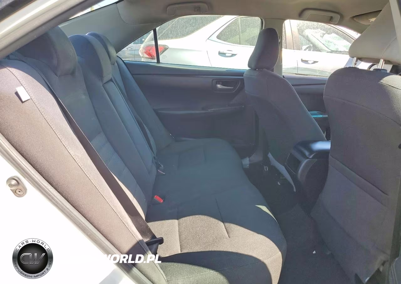 2015 Toyota Camry Le VIN:4T4BF1FK4FR512630 - 10