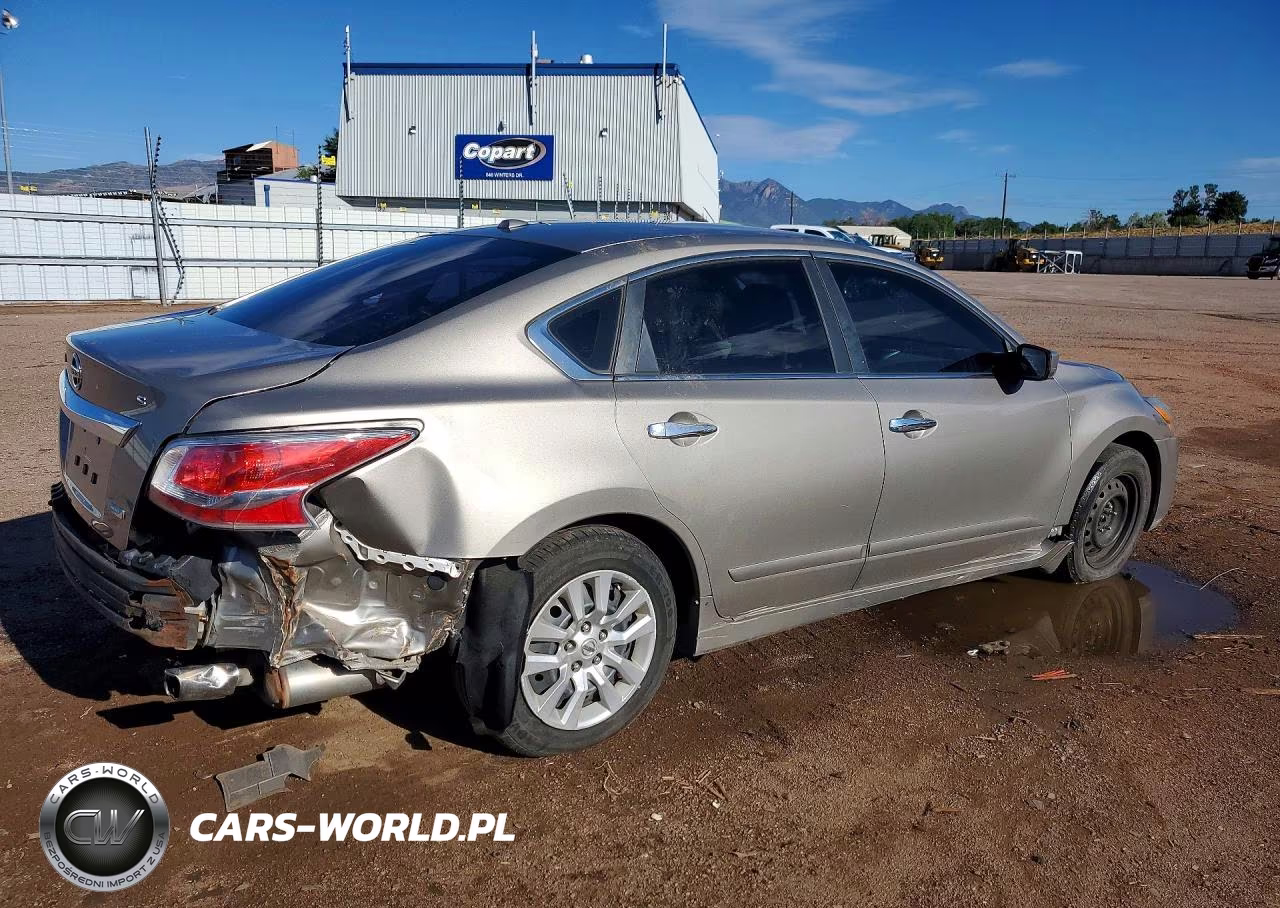 2014 Nissan Altima 2.5 S VIN:1N4AL3AP3EN354491 - 3