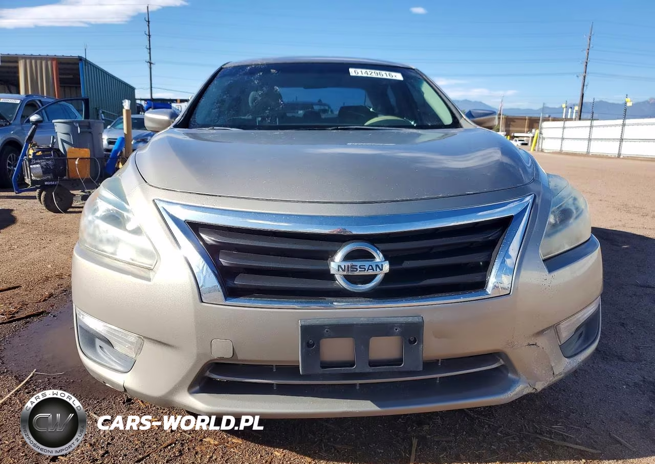 2014 Nissan Altima 2.5 S VIN:1N4AL3AP3EN354491 - 5