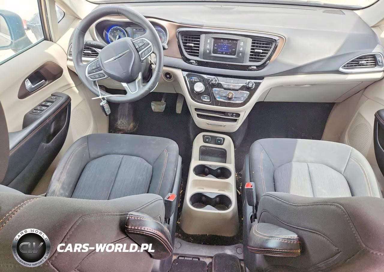 2017 Chrysler Pacifica Touring VIN:2C4RC1DG4HR611145 - 8