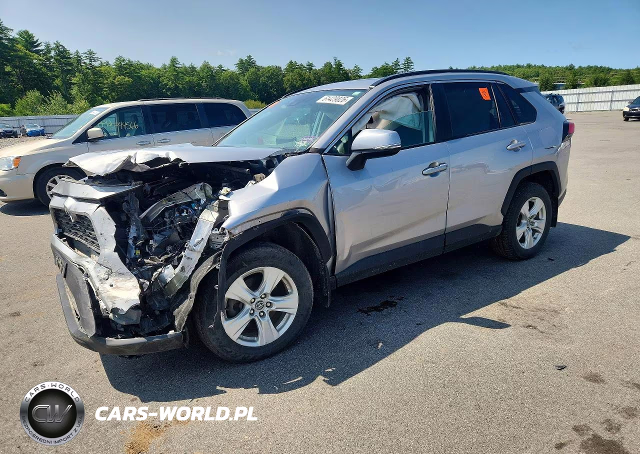 2020 Toyota Rav4 Xle VIN:2T3P1RFV3LC123134 - 1