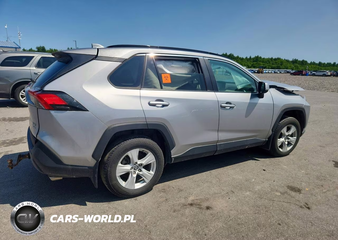 2020 Toyota Rav4 Xle VIN:2T3P1RFV3LC123134 - 3