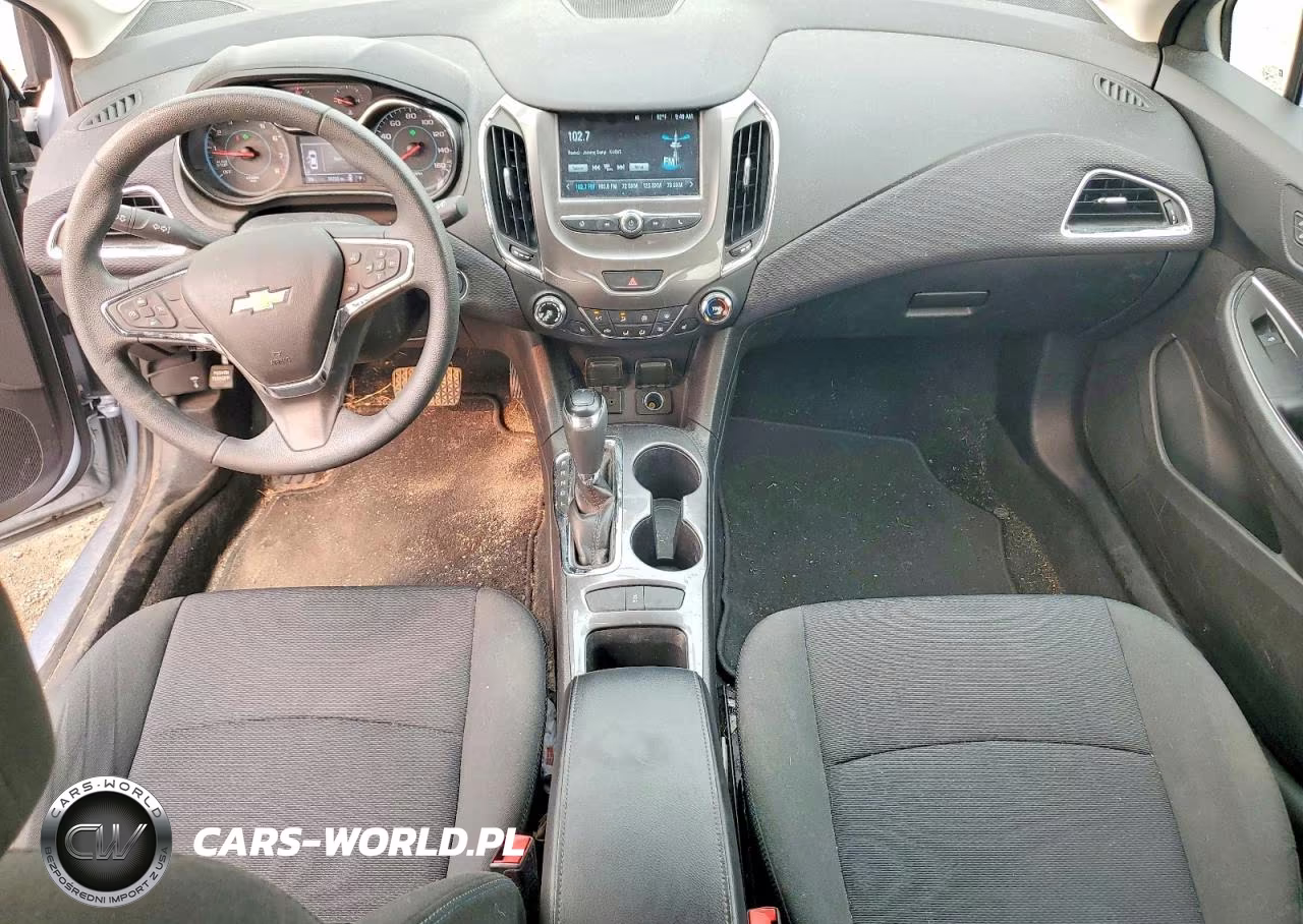 2018 Chevrolet Cruze Lt VIN:1G1BE5SM0J7112953 - 8