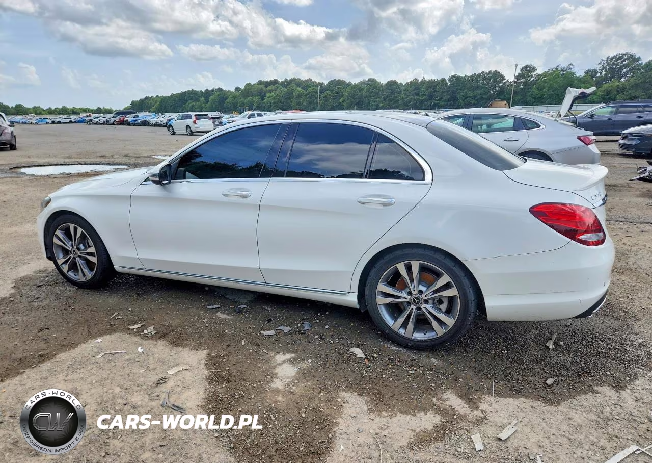 2018 Mercedes-Benz C 300 VIN:55SWF4JBXJU260794 - 2
