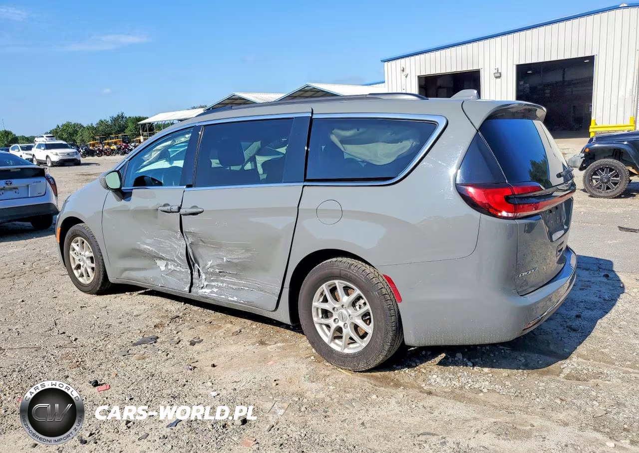 2022 Chrysler Pacifica Touring L VIN:2C4RC1BG7NR168343 - 2