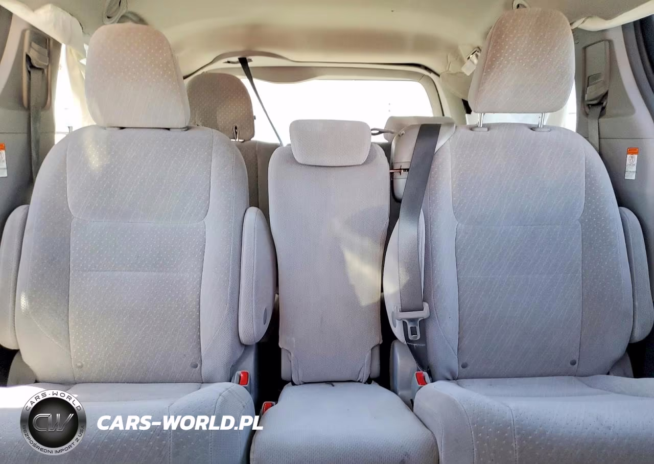 2019 Toyota Sienna Le VIN:5TDKZ3DC3KS008744 - 10