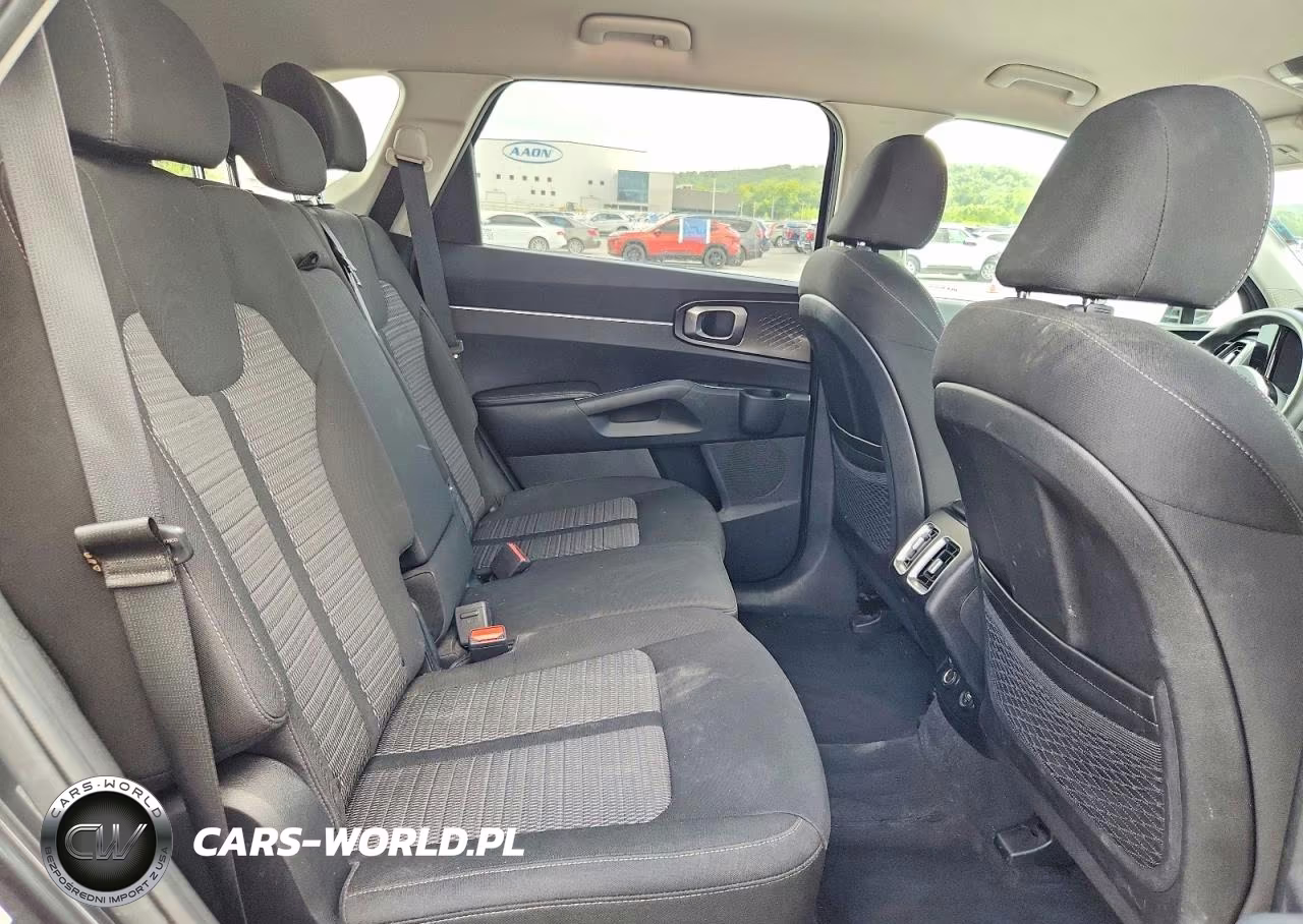 2023 Kia Sorento Lx VIN:5XYRG4LC9PG173276 - 11