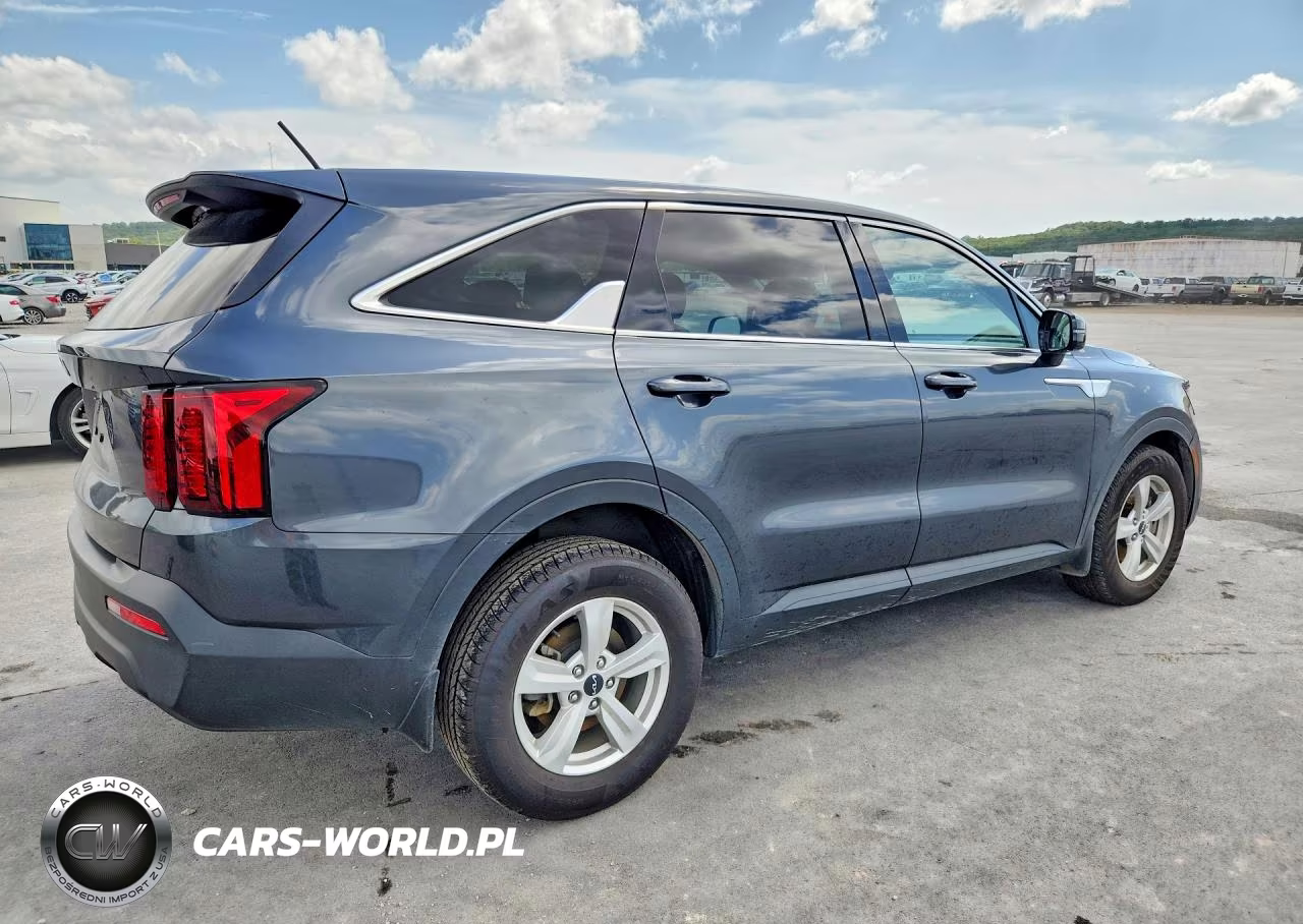 2023 Kia Sorento Lx VIN:5XYRG4LC9PG173276 - 3