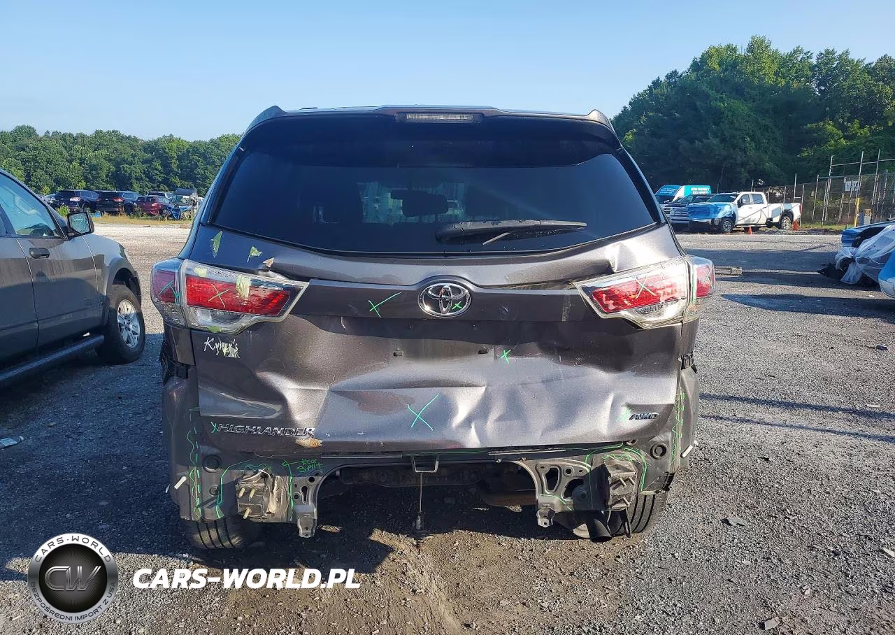 2016 Toyota Highlander Le VIN:5TDBKRFH1GS312730 - 6