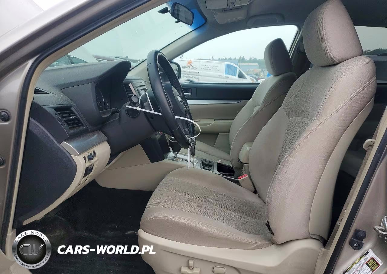 2014 Subaru Outback 2.5I Premium VIN:4S4BRBCC3E3214739 - 7