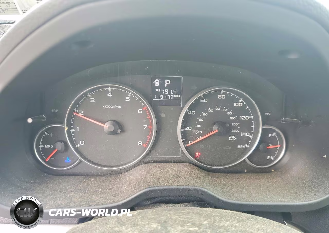 2014 Subaru Outback 2.5I Premium VIN:4S4BRBCC3E3214739 - 9