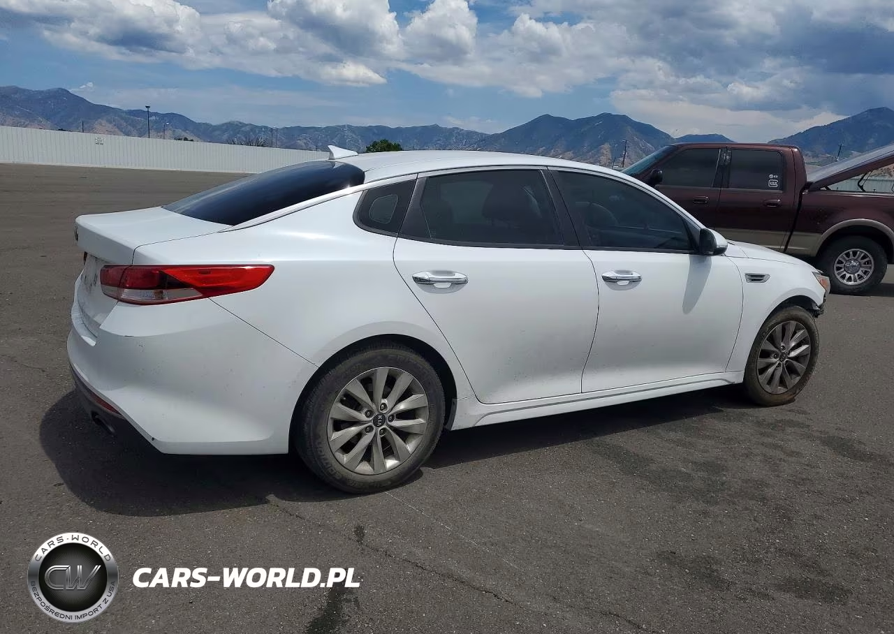 2017 Kia Optima Lx VIN:5XXGT4L33HG174044 - 3