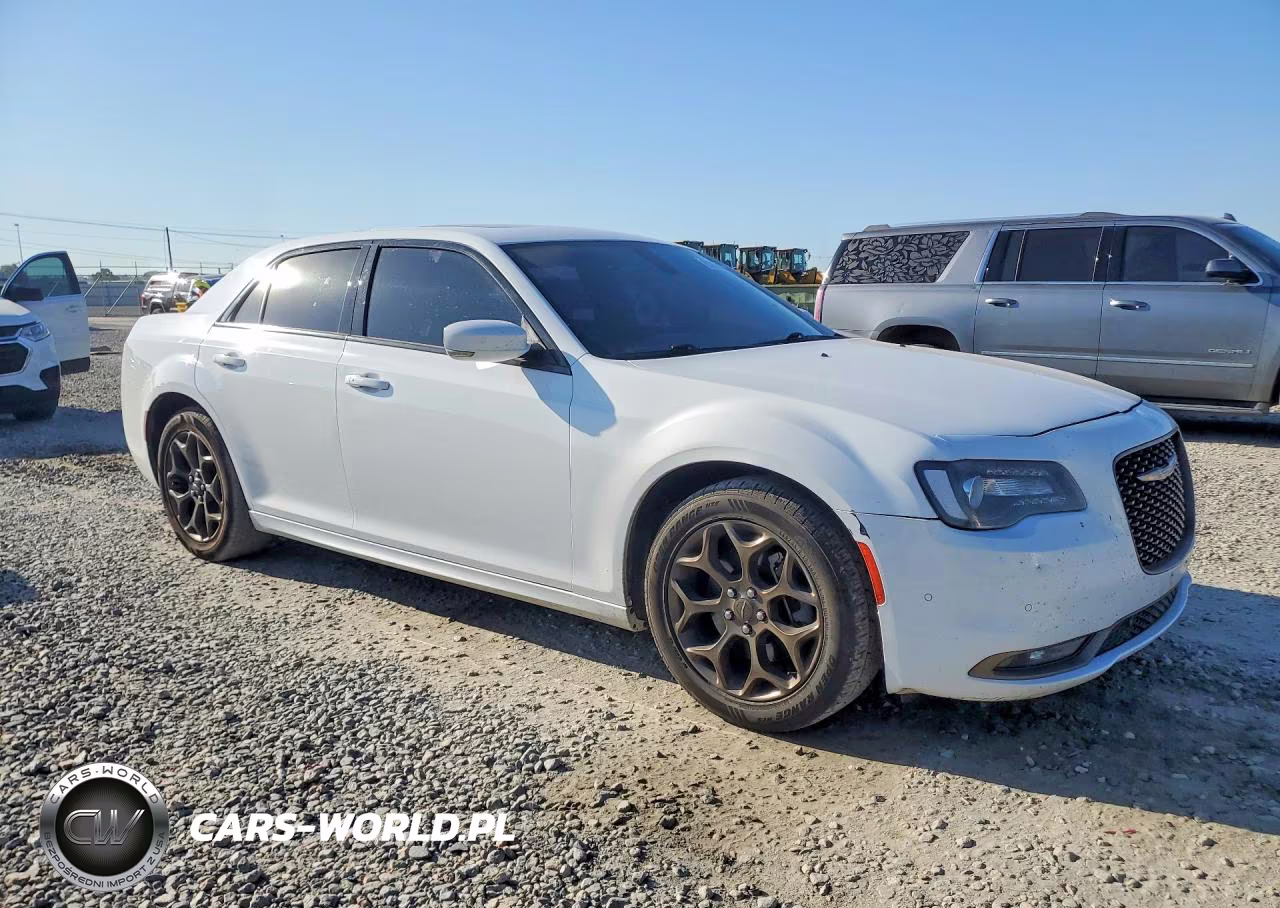2016 Chrysler 300 S VIN:2C3CCAGG4GH274308 - 4