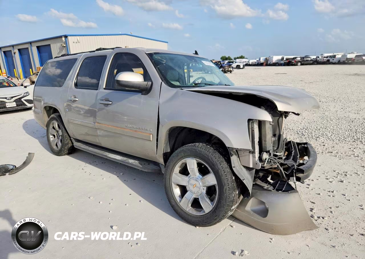 2007 Chevrolet Suburban C1500 VIN:1GNFC16007J237985 - 4