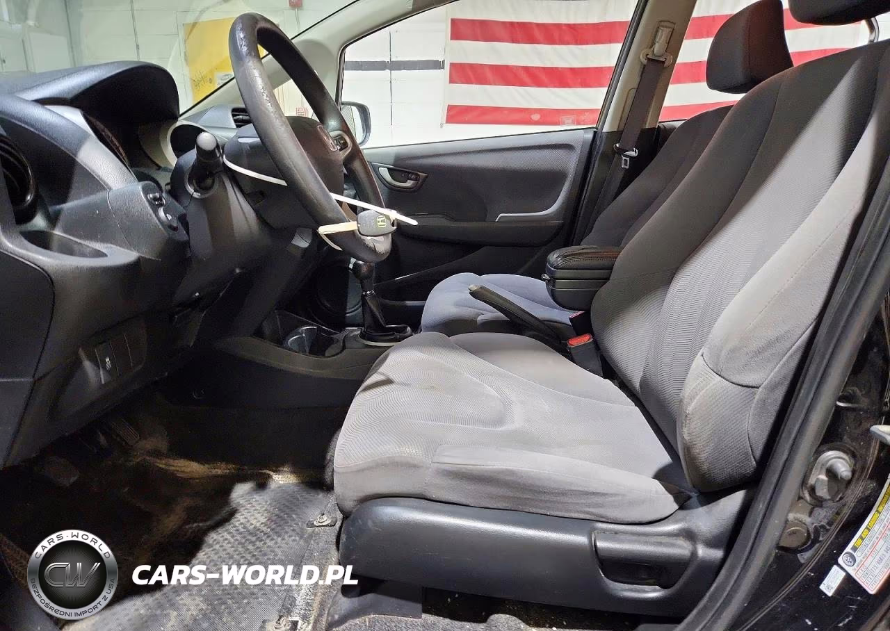 2013 Honda Fit VIN:JHMGE8G3XDC030477 - 7