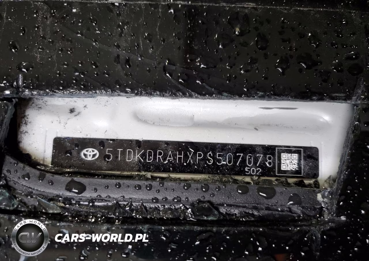 2023 Toyota Highlander VIN:5TDKDRAHXPS507078 - 13