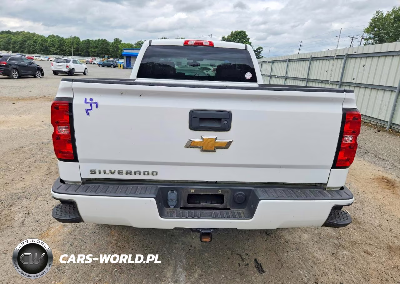 2018 Chevrolet Silverado C1500 Custom VIN:1GCRCPEH8JZ230596 - 6
