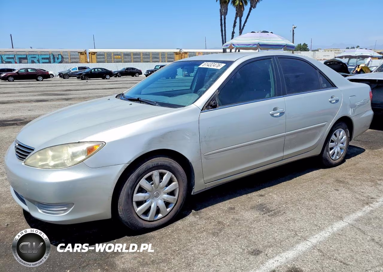 2006 Toyota Camry Le – zdjęcie 1 z 12