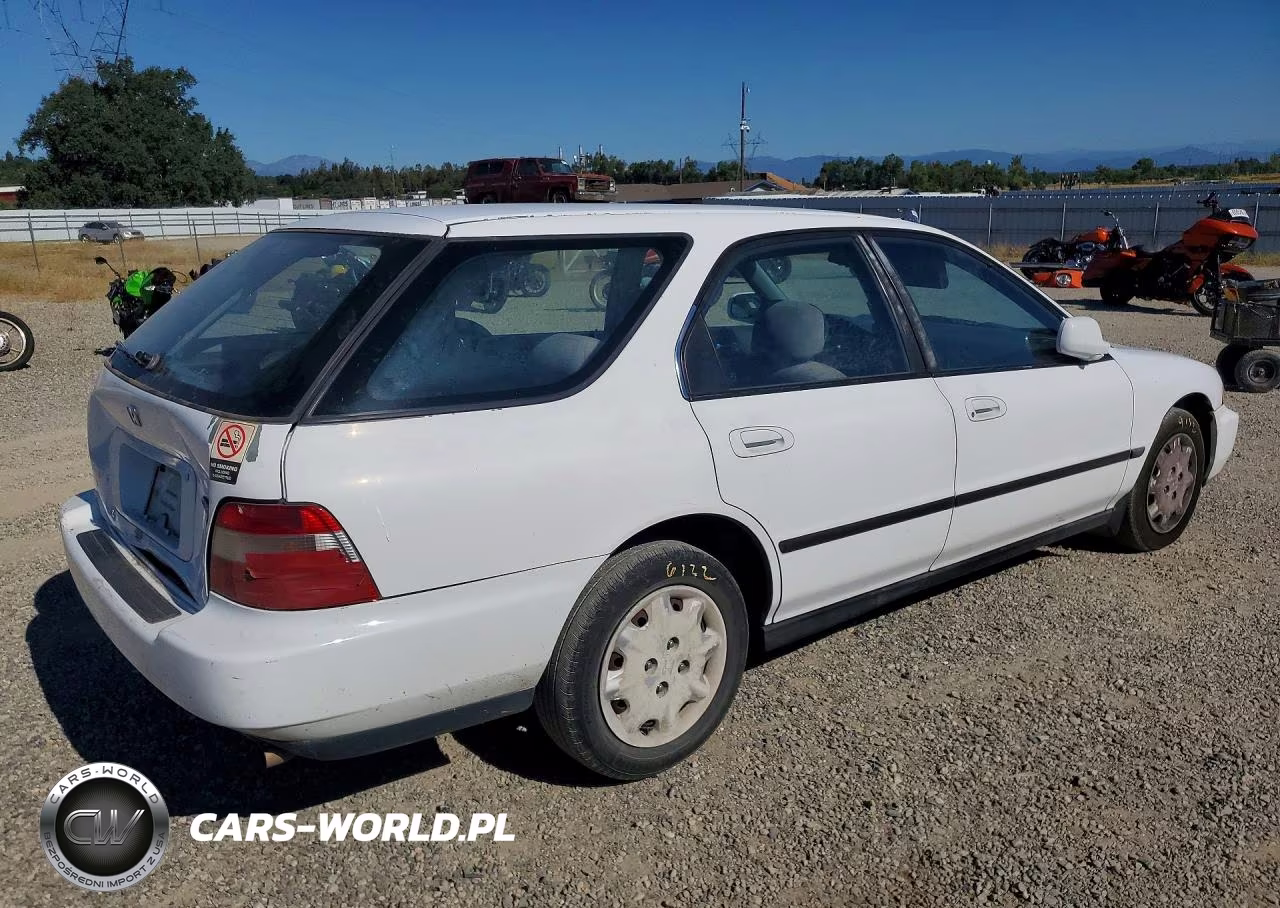 1997 Honda Accord Lx VIN:1HGCE1826VA006950 - 3