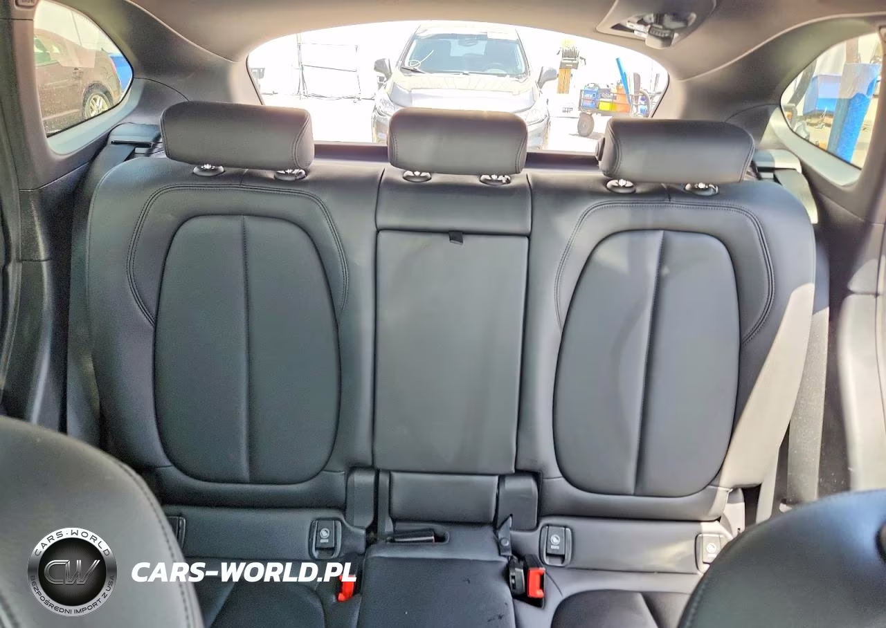 2020 BMW X1 Sdrive28I VIN:WBXJG7C06L5P49478 - 10