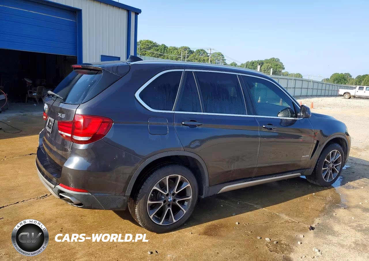 2018 BMW X5 xDrive35I VIN:5UXKR0C54J0X85208 - 3