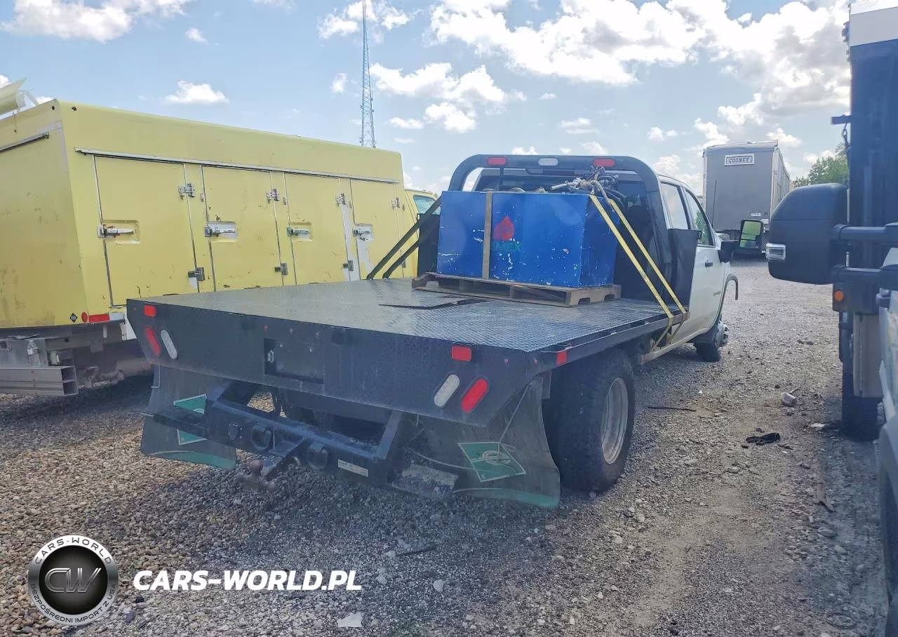 2025 Chevrolet Silverado K3500 VIN:1GB4KSEY5SF334096 - 3