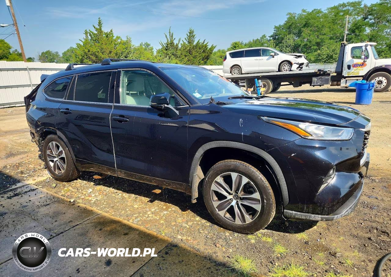 2020 Toyota Highlander Xle VIN:5TDHZRBH8LS503177 - 4