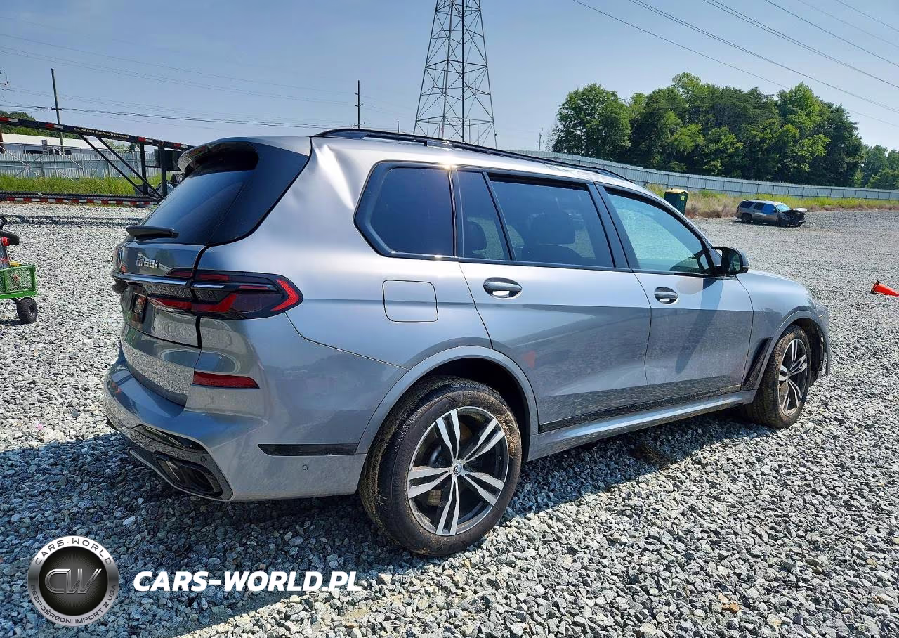 2023 BMW X7 M60I VIN:5UX33EM05P9N64033 - 3