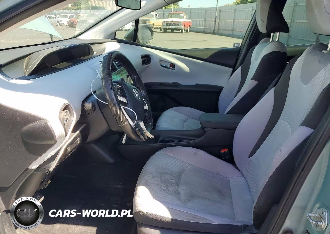 2017 Toyota Prius Two VIN:JTDKBRFU6H3032561 - 7