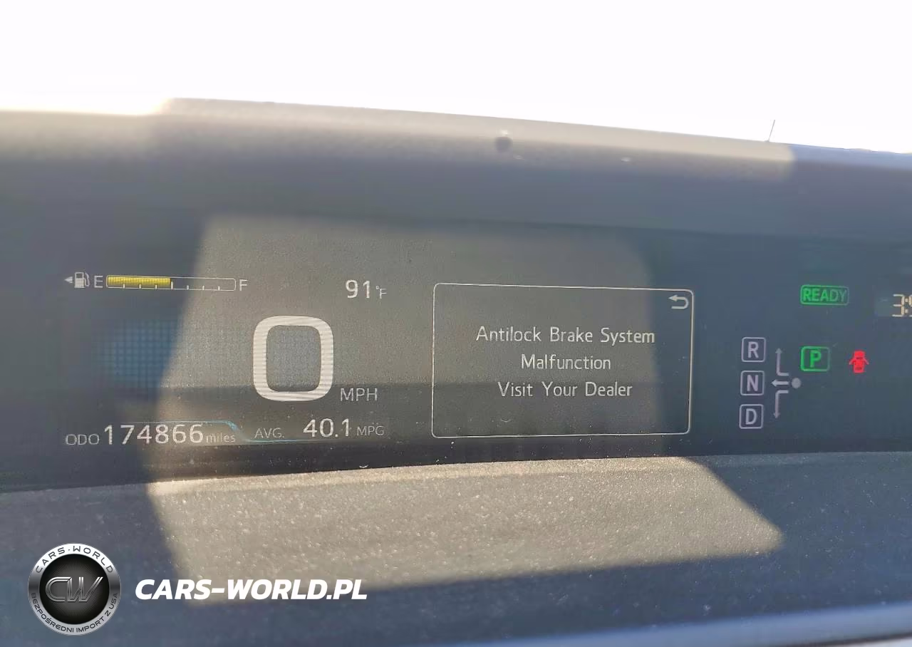 2017 Toyota Prius Two VIN:JTDKBRFU6H3032561 - 9