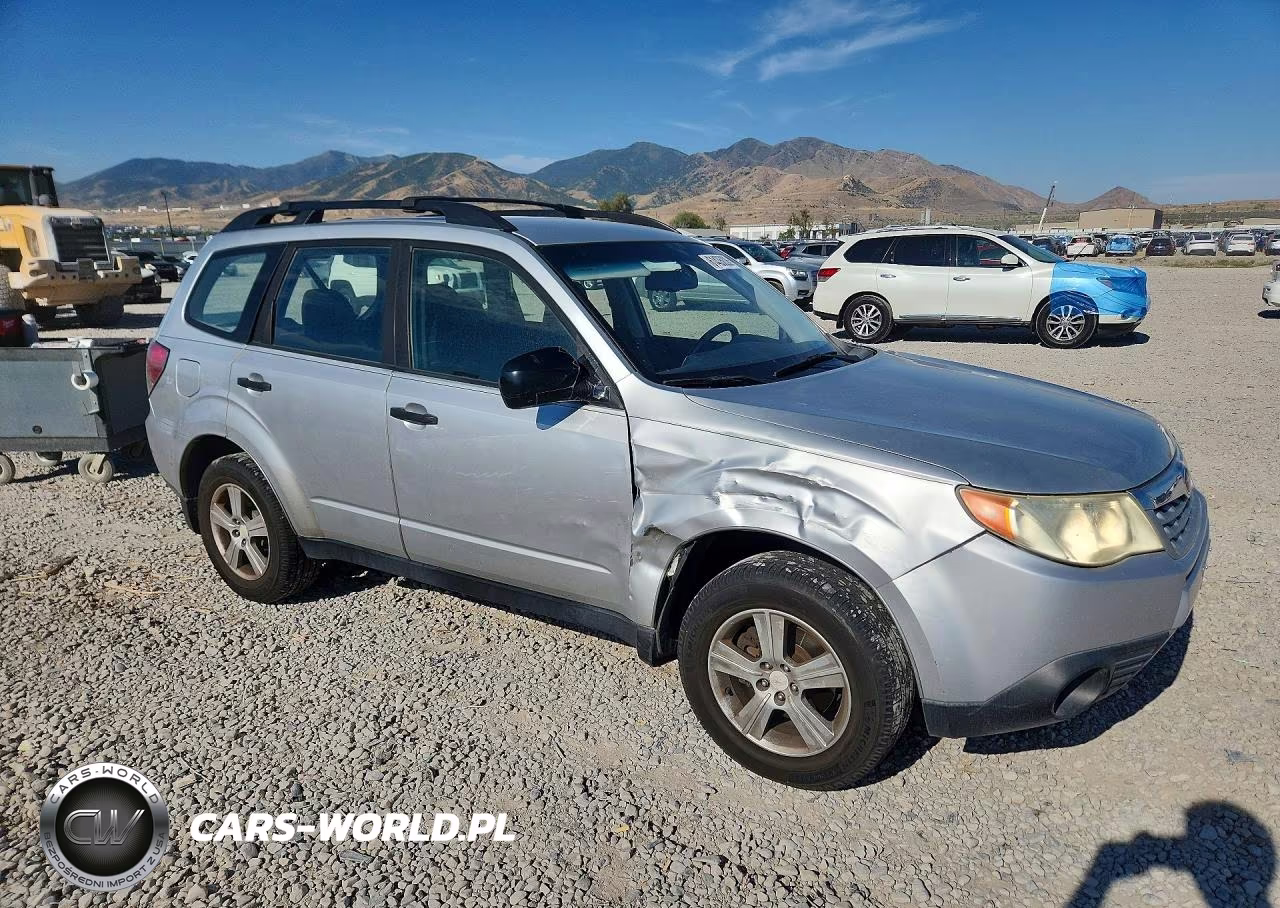 2011 Subaru Forester 2.5X VIN:JF2SHBBC6BH774120 - 4