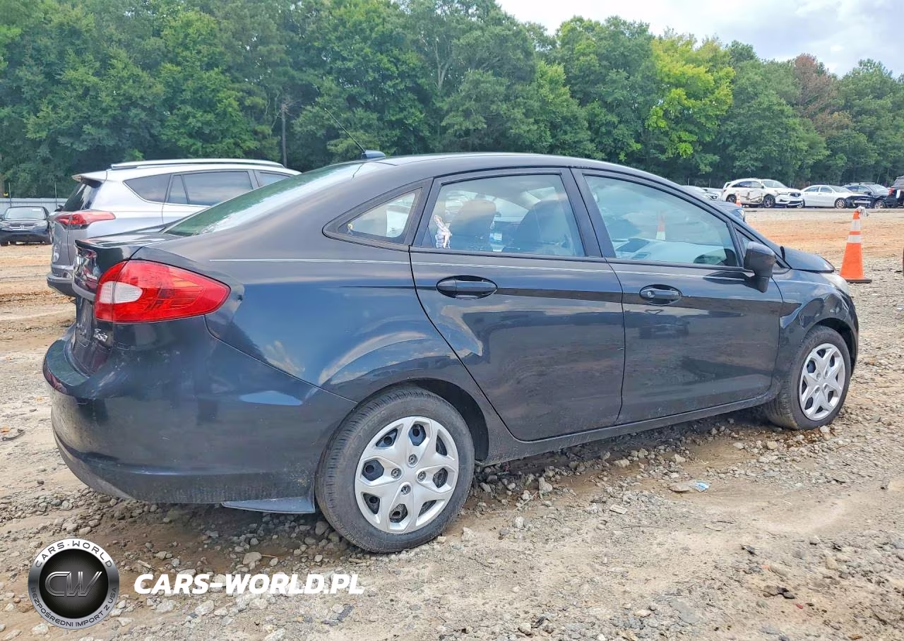 2011 Ford Fiesta S VIN:3FADP4AJ5BM206383 - 3