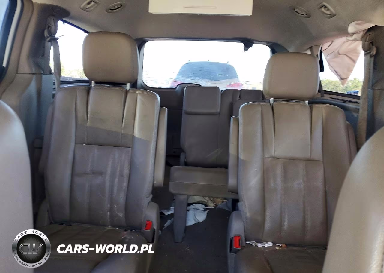 2013 Chrysler Town & Country Touring L VIN:2C4RC1CG0DR558469 - 10