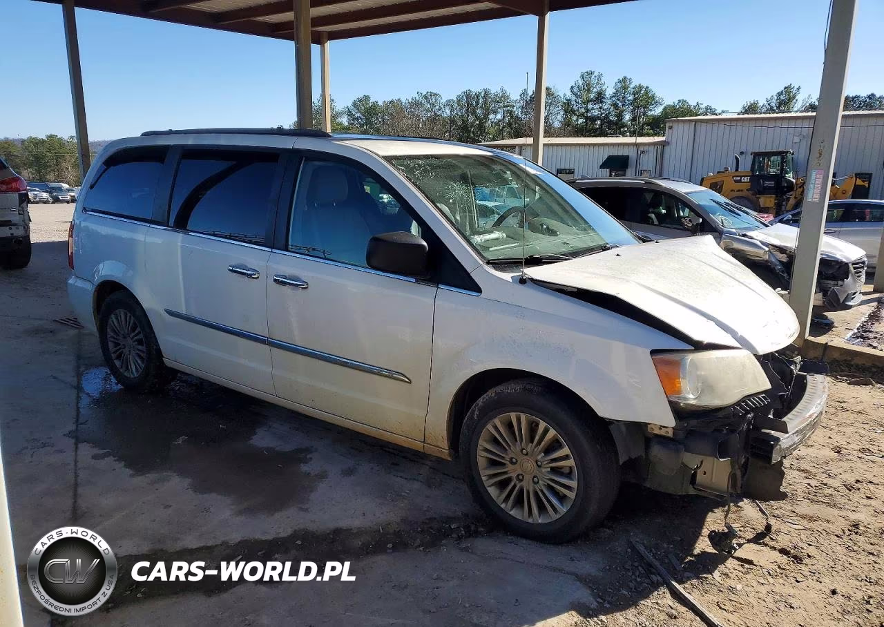 2013 Chrysler Town & Country Touring L VIN:2C4RC1CG0DR558469 - 4