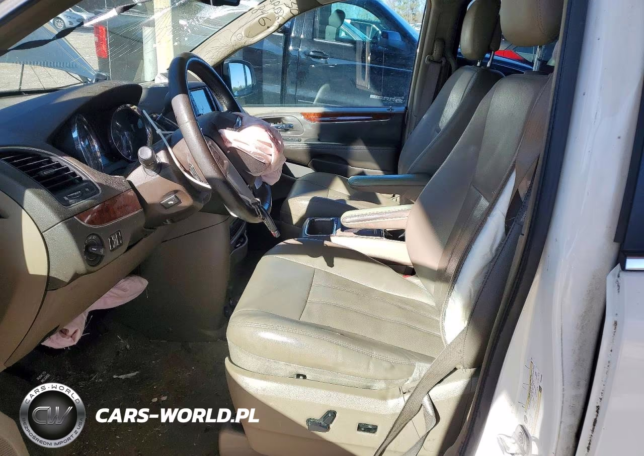 2013 Chrysler Town & Country Touring L VIN:2C4RC1CG0DR558469 - 7