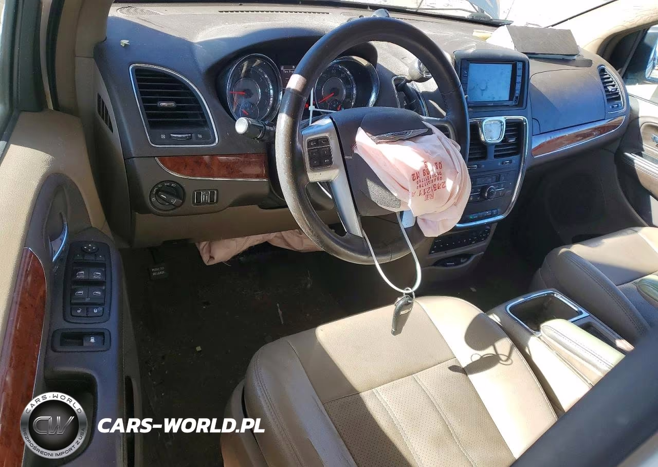 2013 Chrysler Town & Country Touring L VIN:2C4RC1CG0DR558469 - 8
