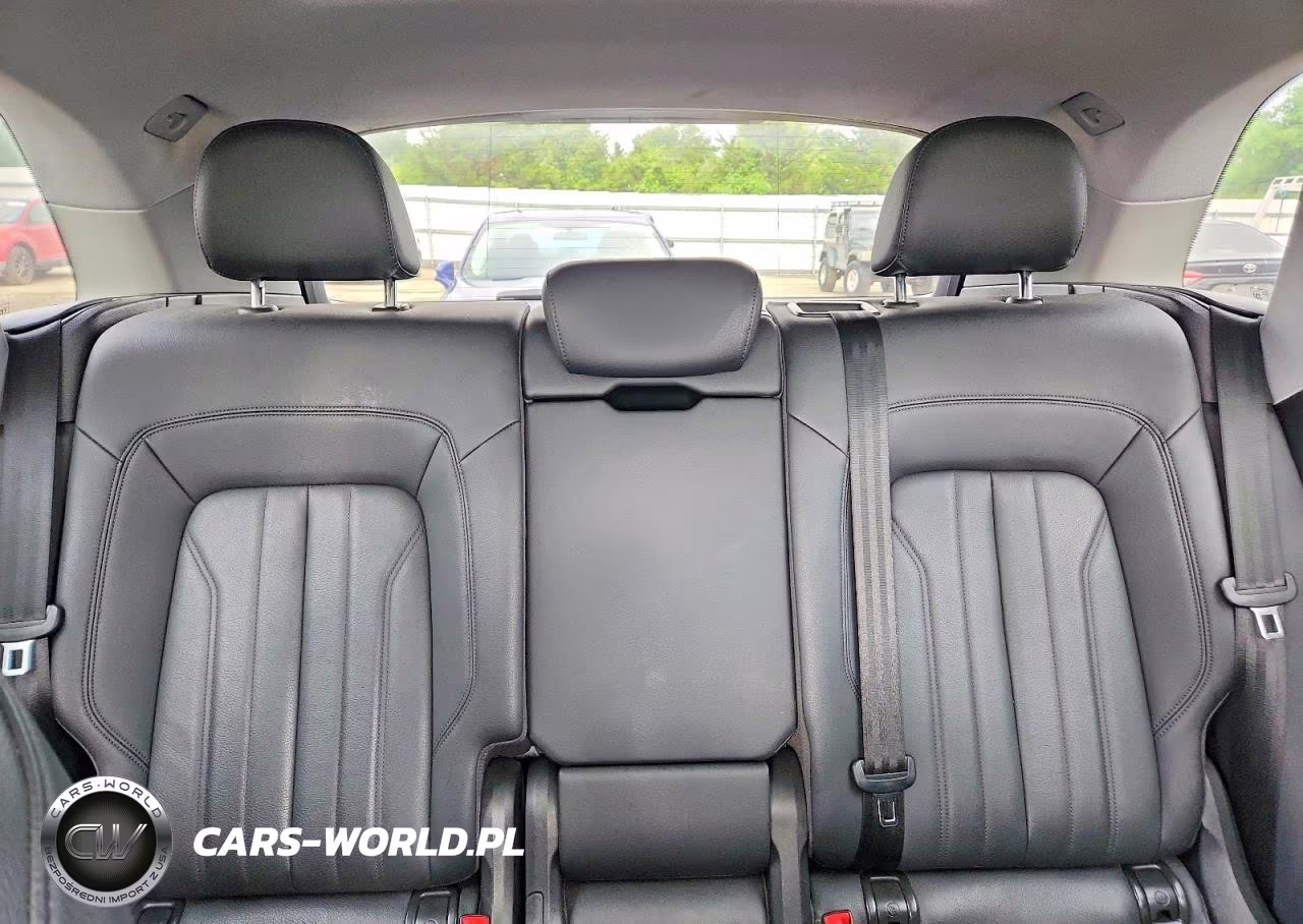 2019 Audi Q5 Premium VIN:WA1ANAFY5K2048684 - 10
