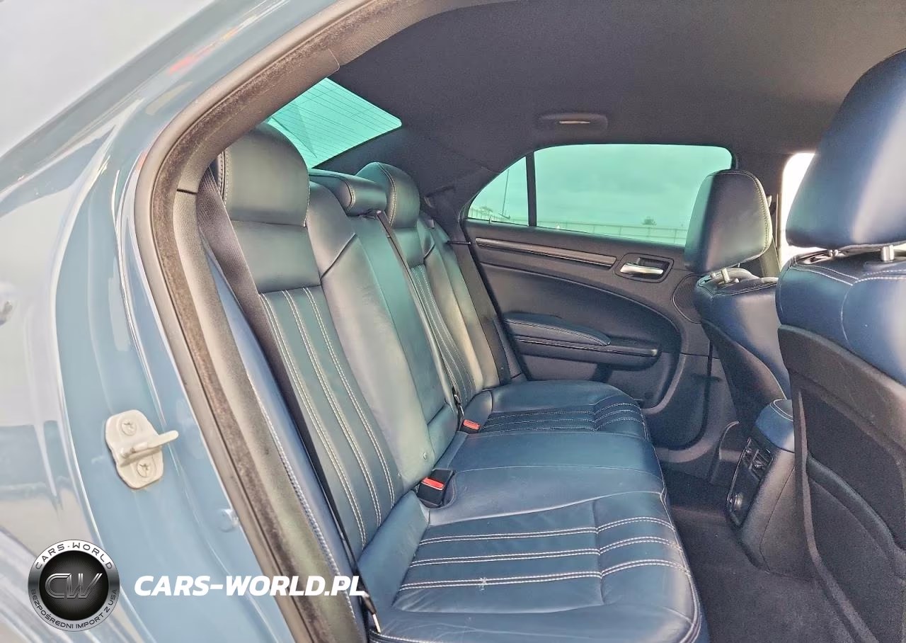 2014 Chrysler 300 S VIN:2C3CCABGXEH297113 - 10